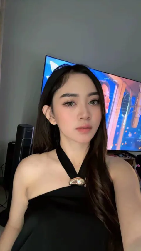 GIrl A